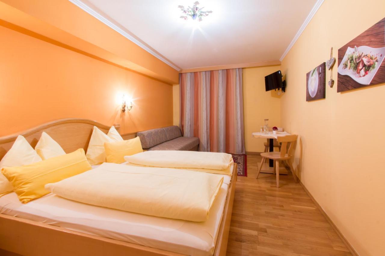 Hotel Gasthof Brueggler Радштадт Экстерьер фото